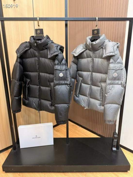 Picture of Moncler Down Jackets _SKUMonclersz1-426yr20937228